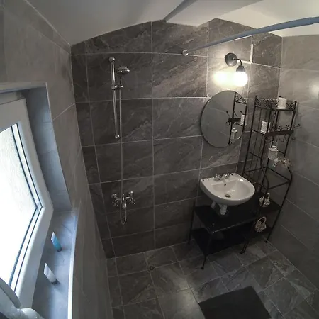 Graf Ignatiev - 3br Apartmán *